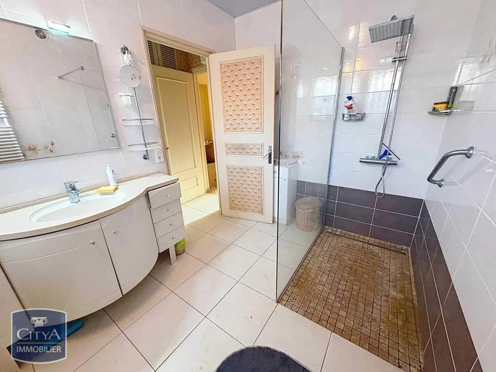 Photo 8 Maison 9 pièces 158m²