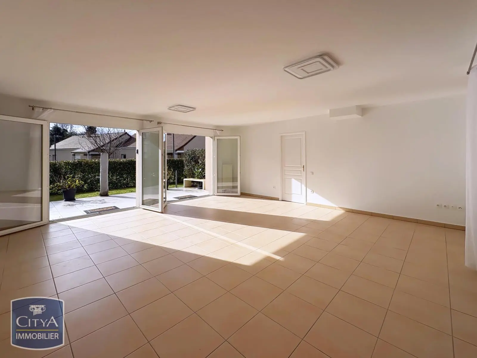 Photo 1 Maison 4 pièces 90m²