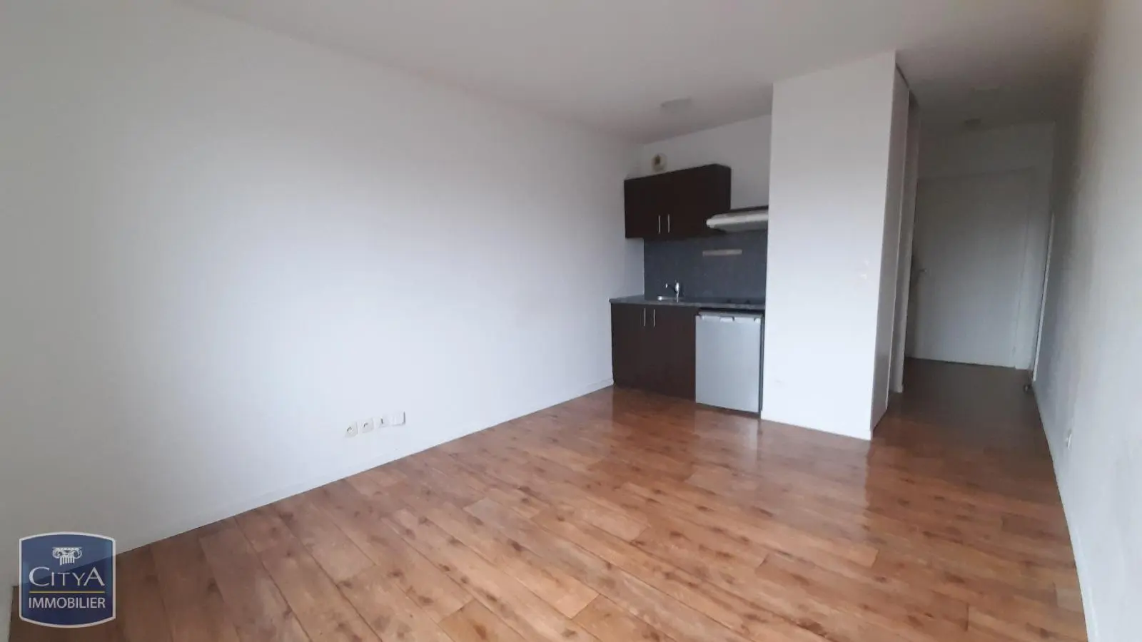 Photo 1 Appartement 1 pièce 22.02m²