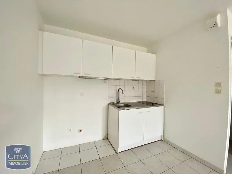 Photo 3 Appartement 1 pièce 28.64m²