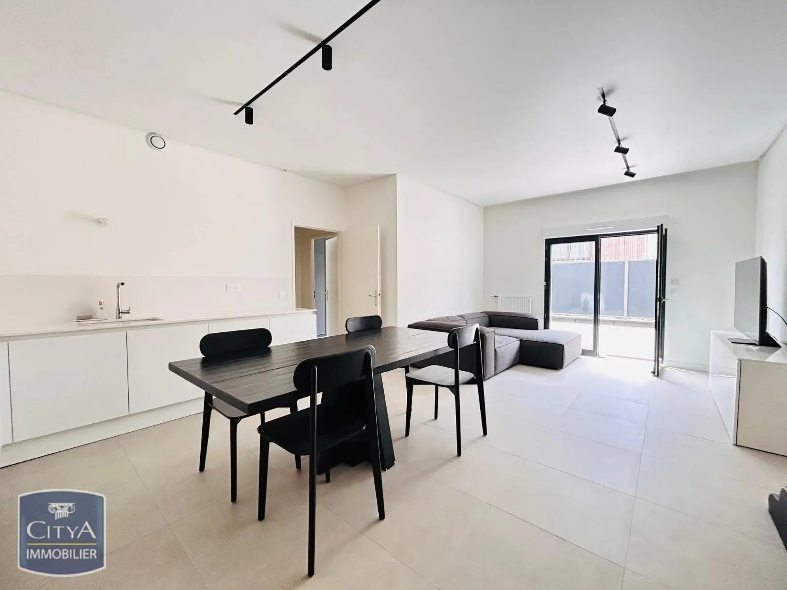Photo 1 Appartement 3 pièces 70m²