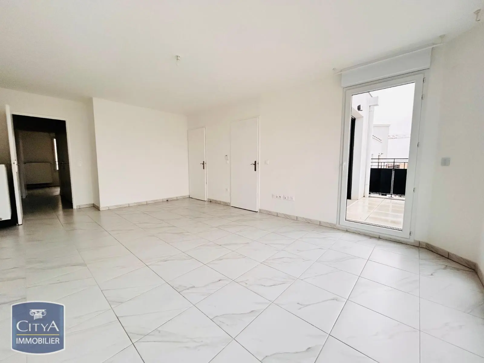 Photo 2 Appartement 4 pièces 82.59m²