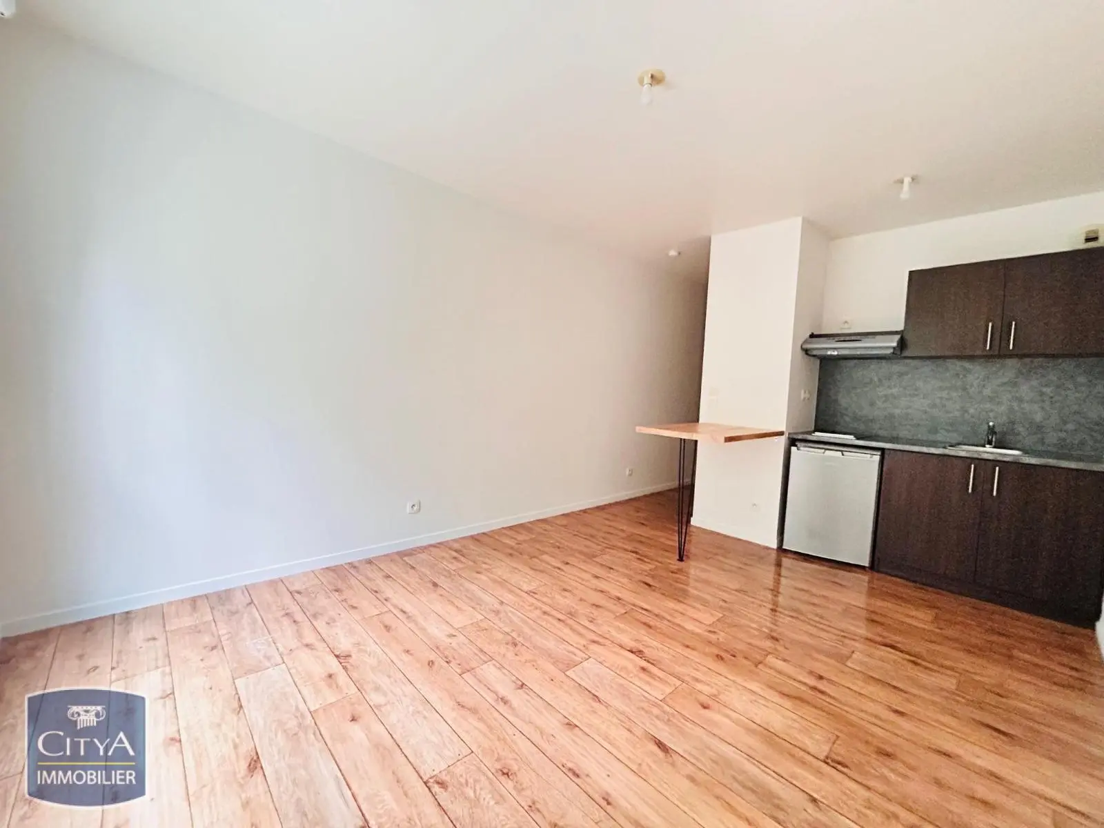 Photo 1 Appartement 1 pièce 22.02m²