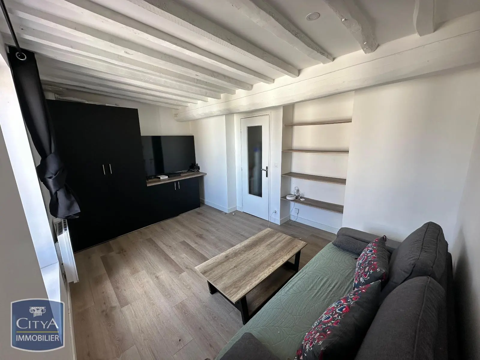 Photo 1 Appartement 1 pièce 25.24m²