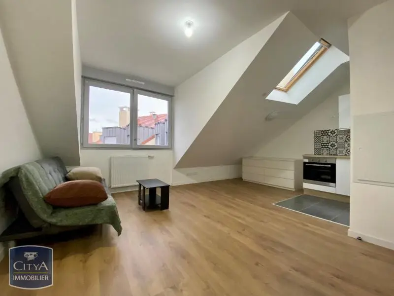 Photo 1 Appartement 1 pièce 23.89m²