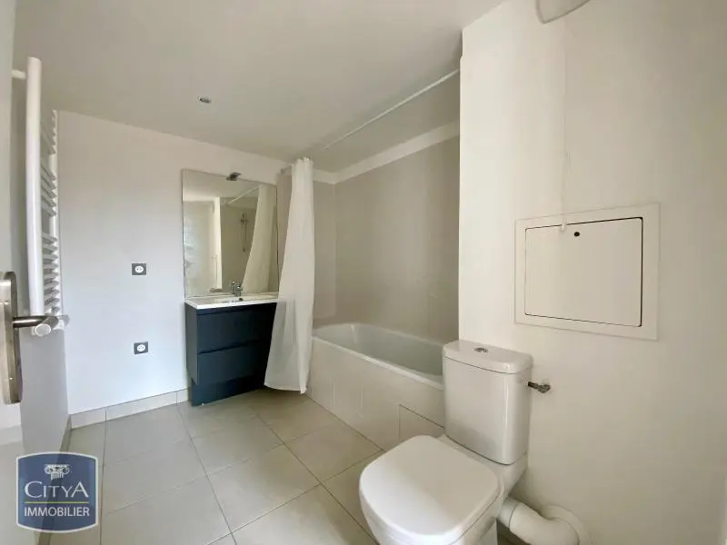 Photo 2 Appartement 1 pièce 25.63m²