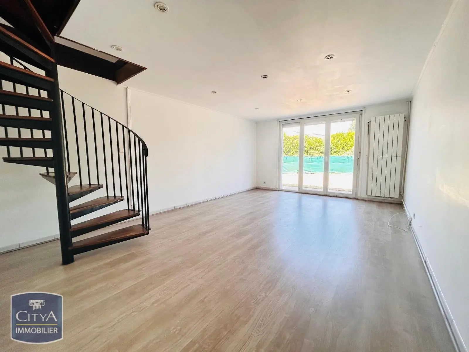 Photo 1 Maison 5 pièces 93m²