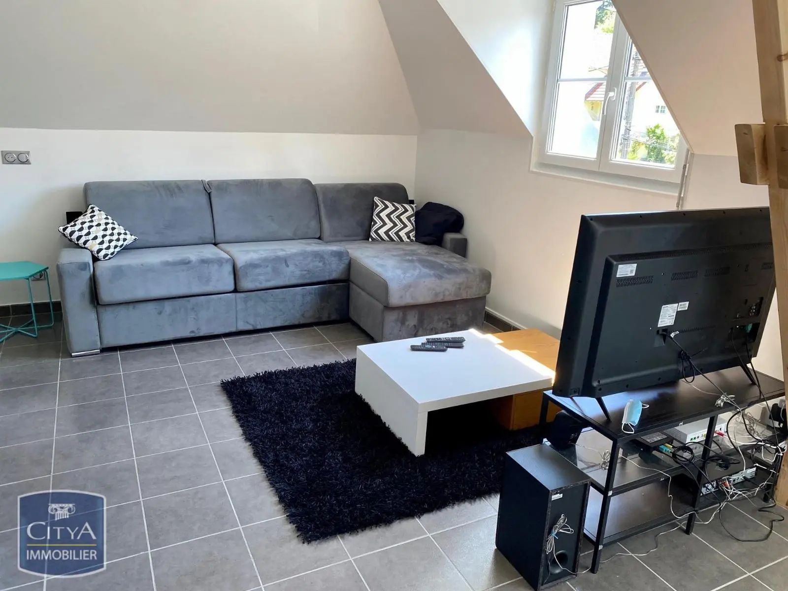 Photo 2 Appartement 1 pièce 22.81m²