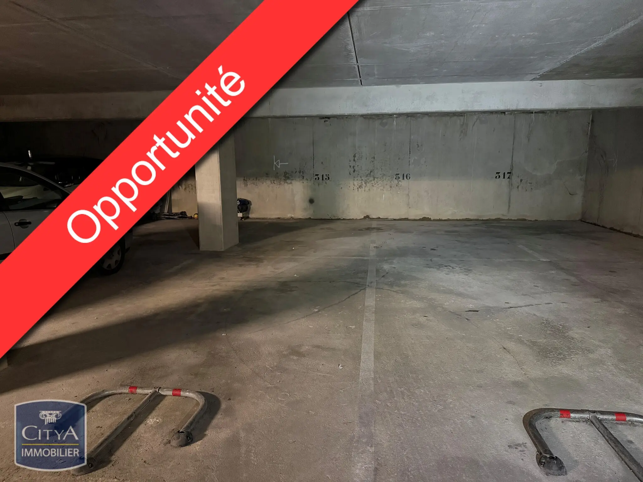 Photo 1 Parking 48.65m²