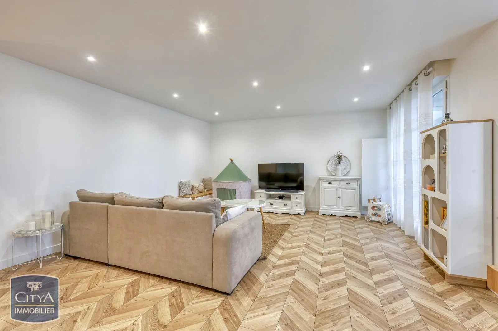 Photo 2 Appartement 4 pièces 91m²