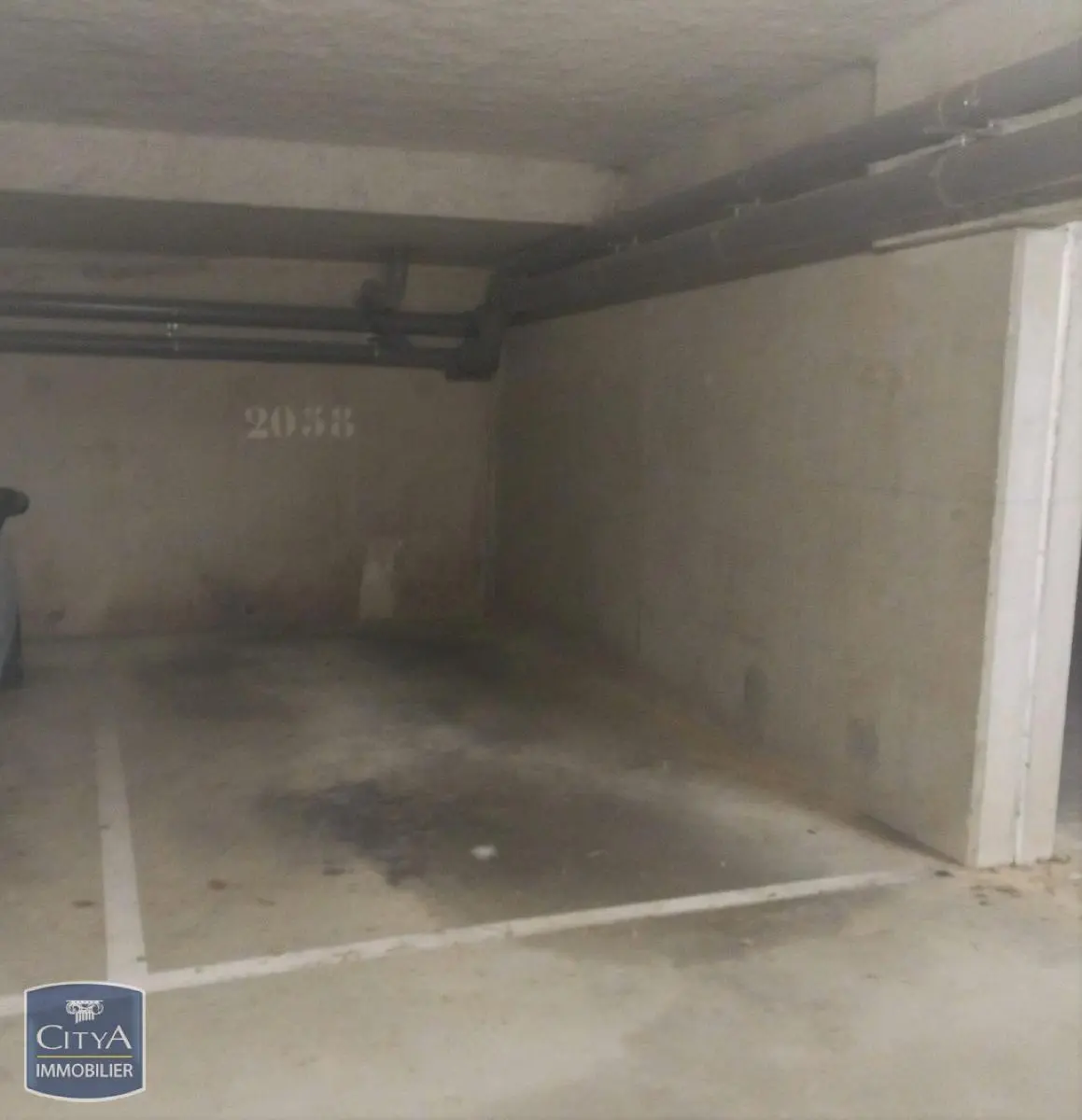 Photo 2 Parking