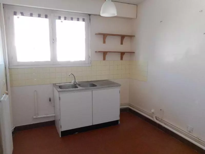 Illustration pour Appartement 2 pièces 45m² Photo Appartement 2 pièces 45m²