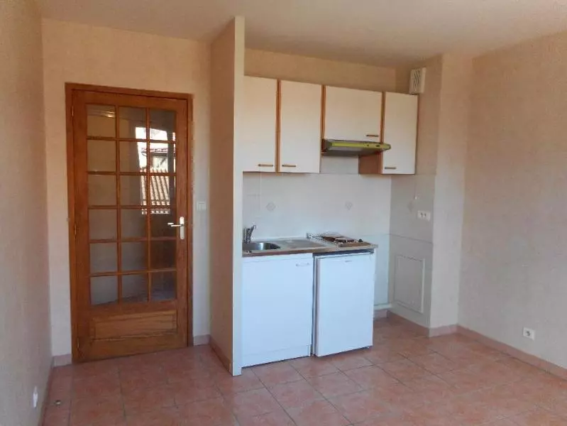 Illustration pour Appartement 1 pièce 35m² Photo Appartement 1 pièce 35m²