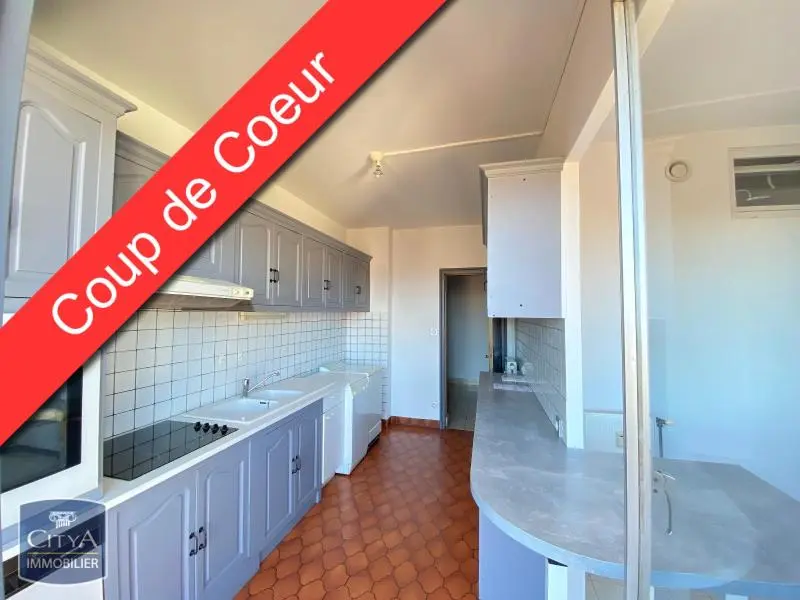Photo 1 Appartement 5 pièces 138.42m²