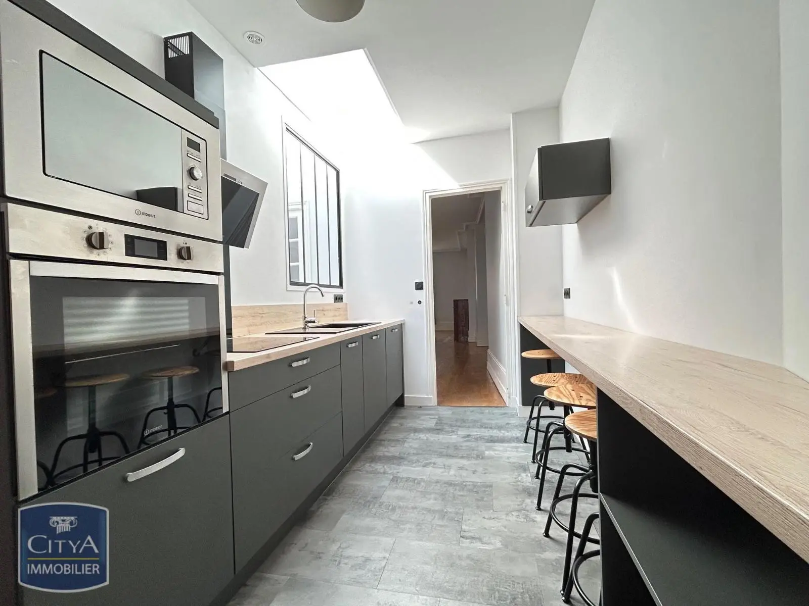 Photo 2 Appartement 5 pièces 138.31m²