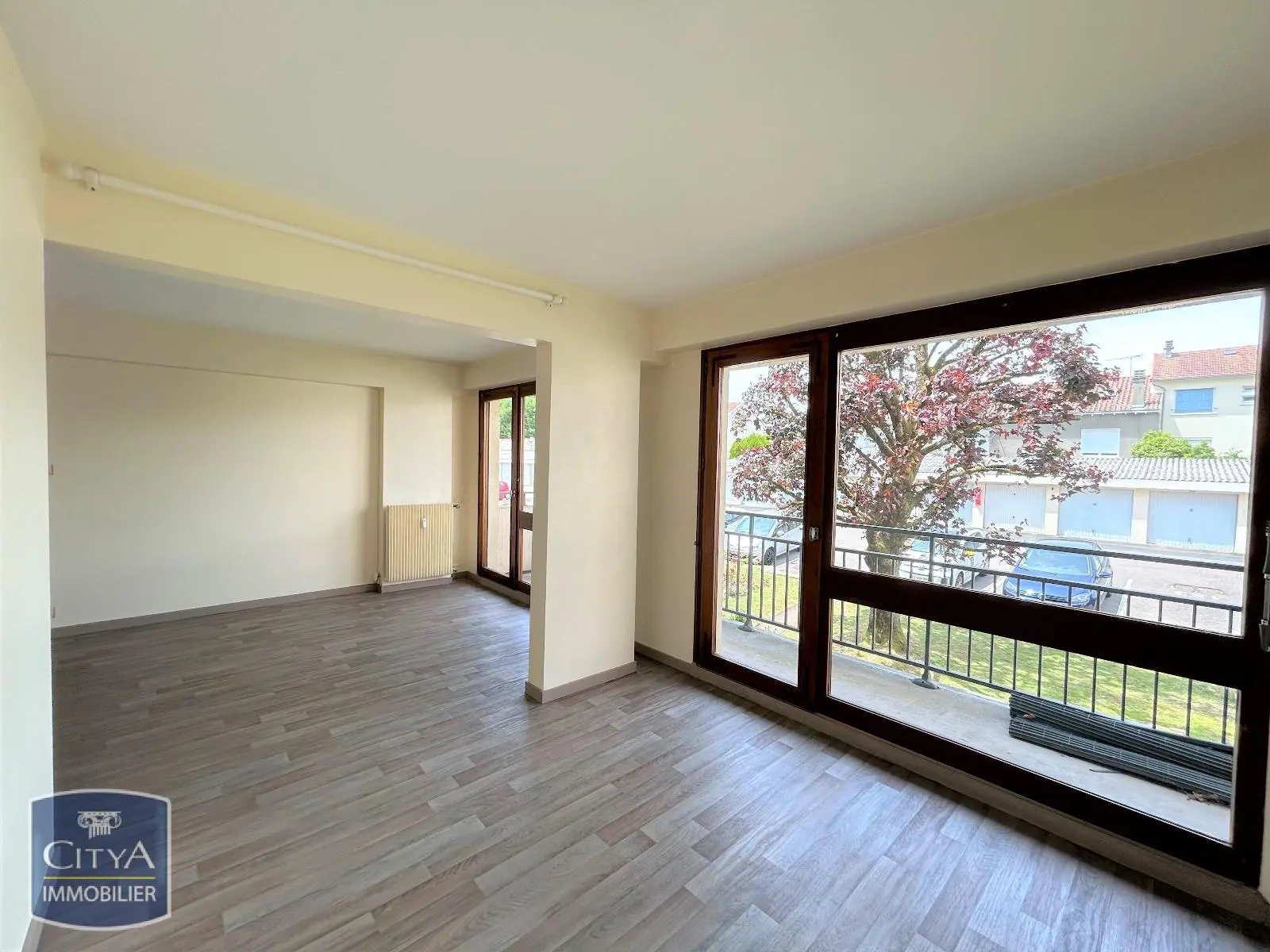 Photo 1 Appartement 1 pièce 40m²