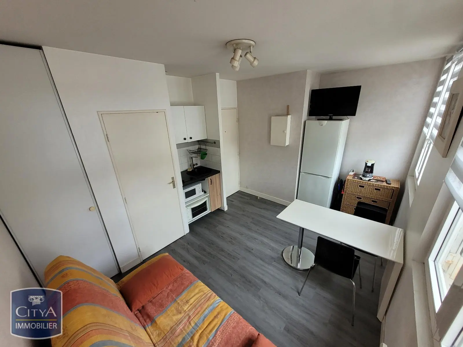 Photo 3 Appartement 1 pièce 15.74m²