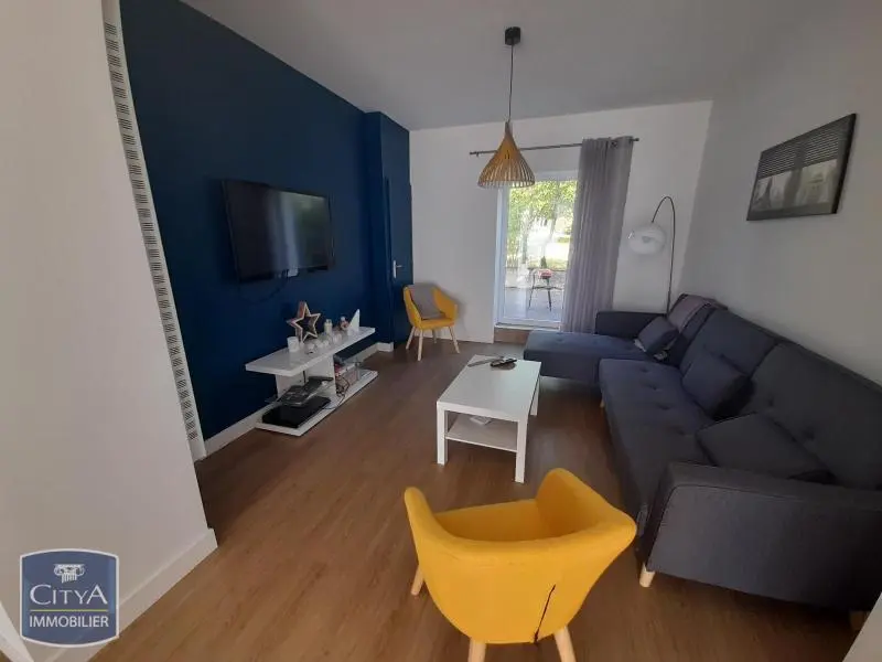 Photo 2 Appartement 1 pièce 14.76m²