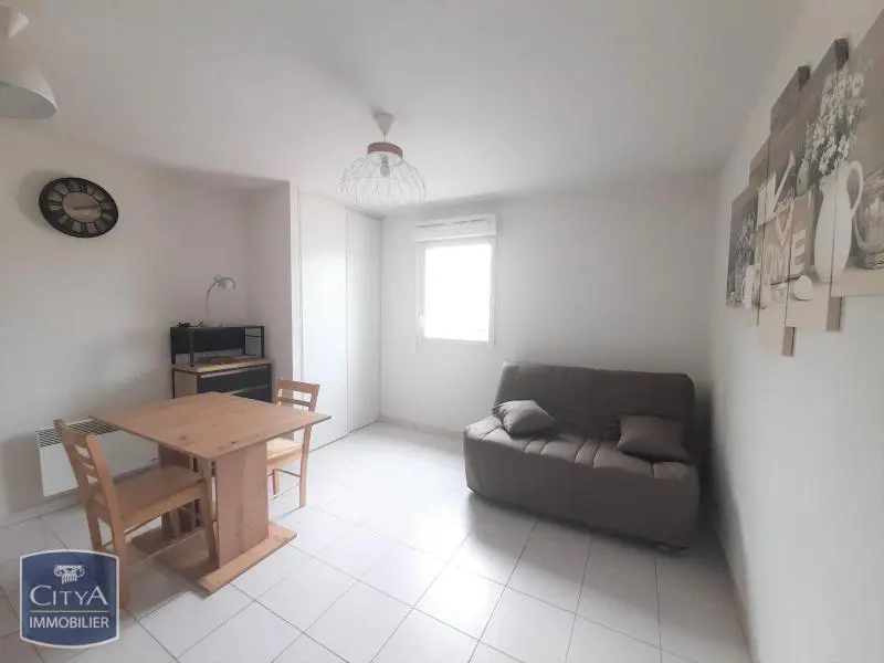 Photo 2 Appartement 1 pièce 22.94m²