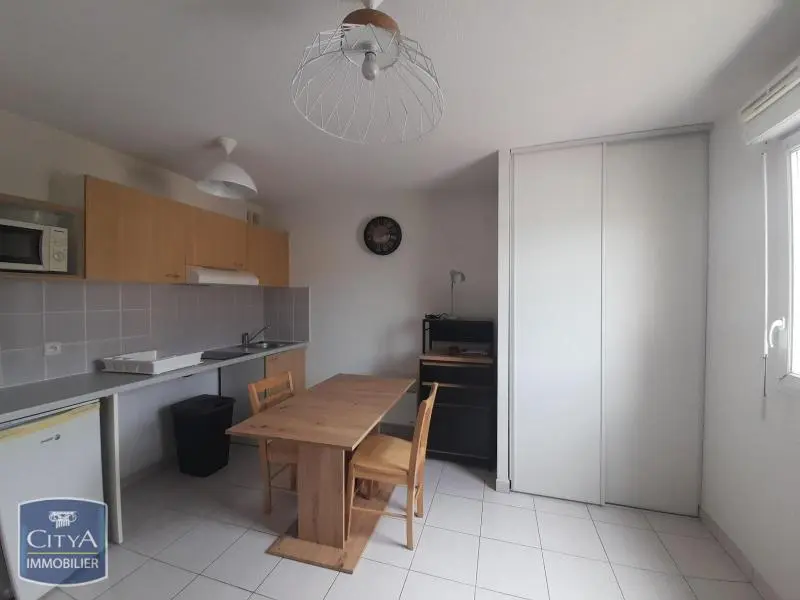 Photo 1 Appartement 1 pièce 22.94m²