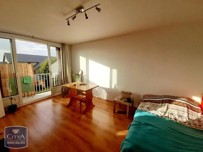 Photo 1 Appartement 1 pièce 28.03m²