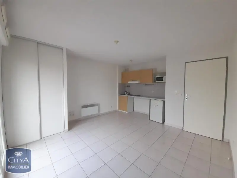 Photo 1 Appartement 1 pièce 25.47m²