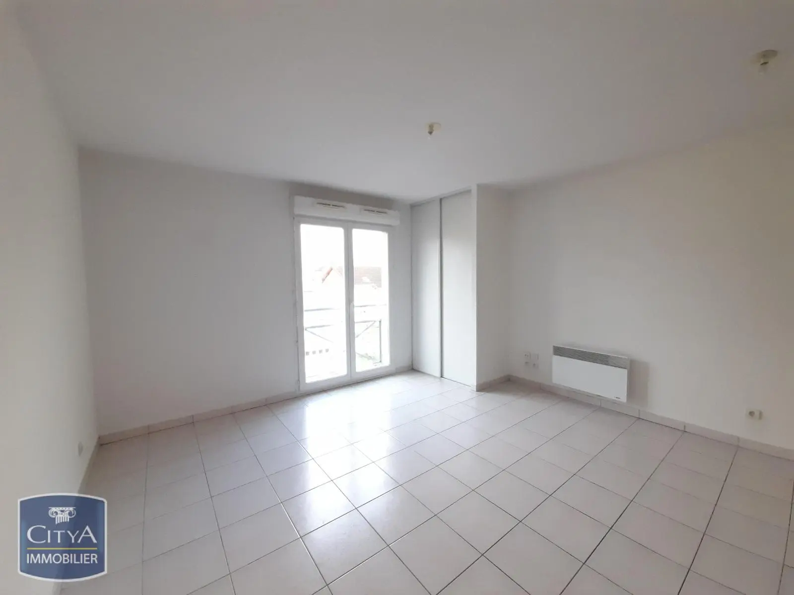 Photo 2 Appartement 1 pièce 23.51m²