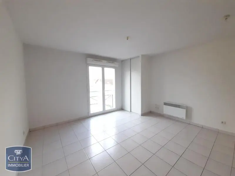 Photo 2 Appartement 1 pièce 25.47m²