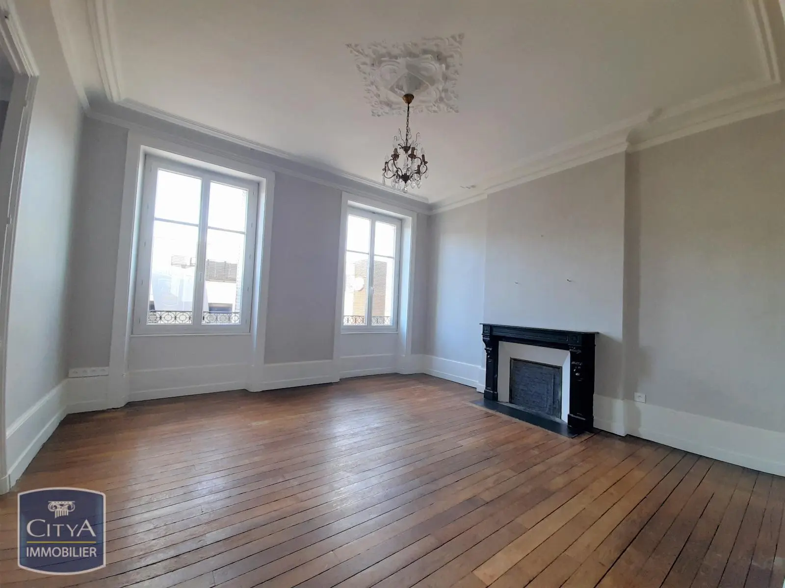 Photo 1 pour Appartement 5 pièces 111.15m² Photo 1 Appartement 5 pièces 111.15m²