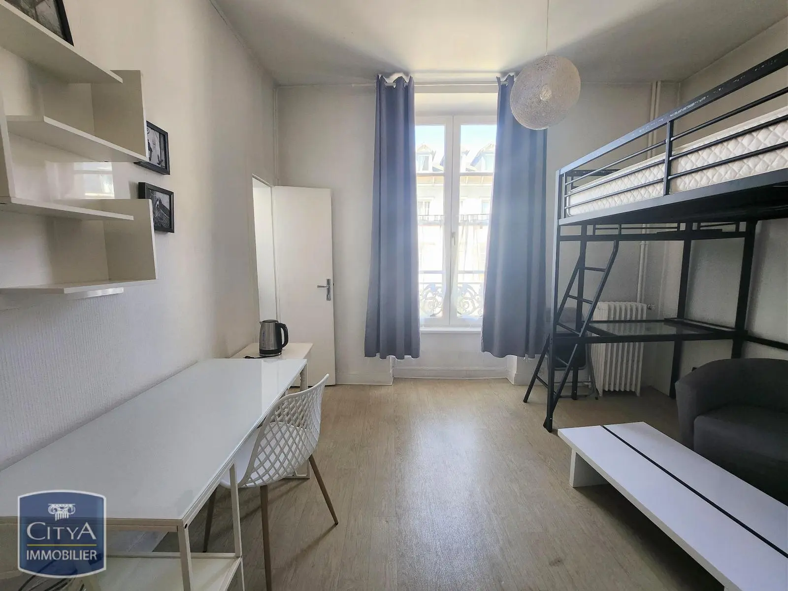 Photo 1 Appartement 1 pièce 20m²