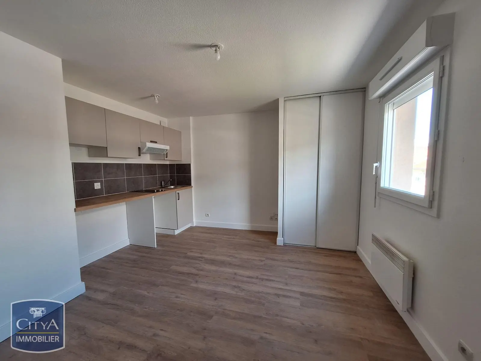 Photo 1 Appartement 1 pièce 25.92m²