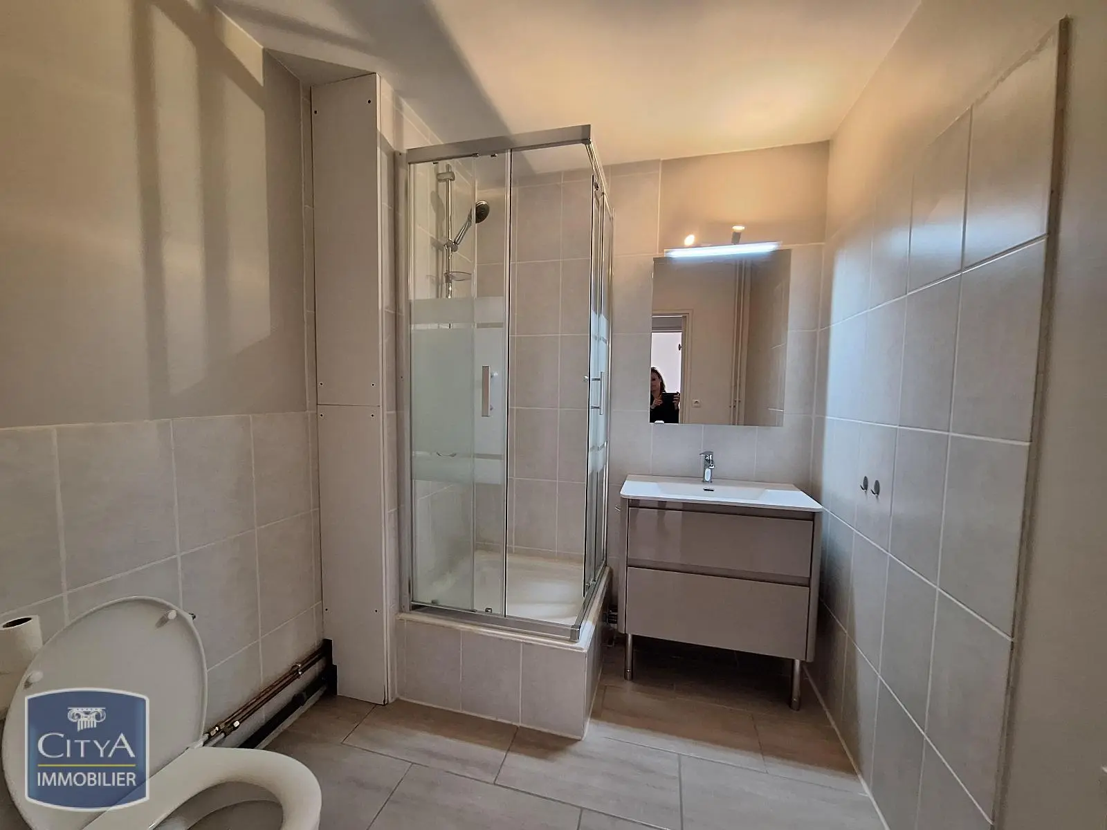 Photo 2 Appartement 1 pièce 28.06m²