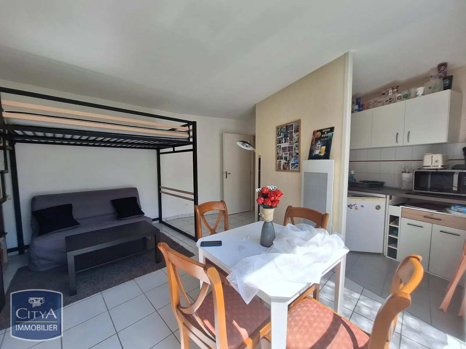 Photo 2 Appartement 1 pièce 28.15m²