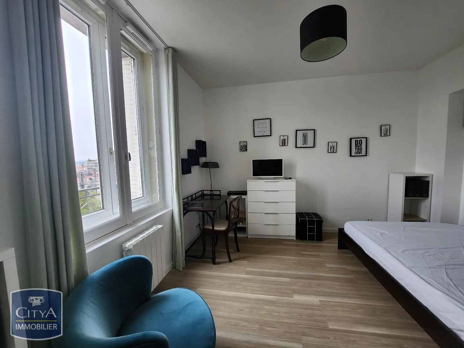 Photo 2 Appartement 1 pièce 25.04m²