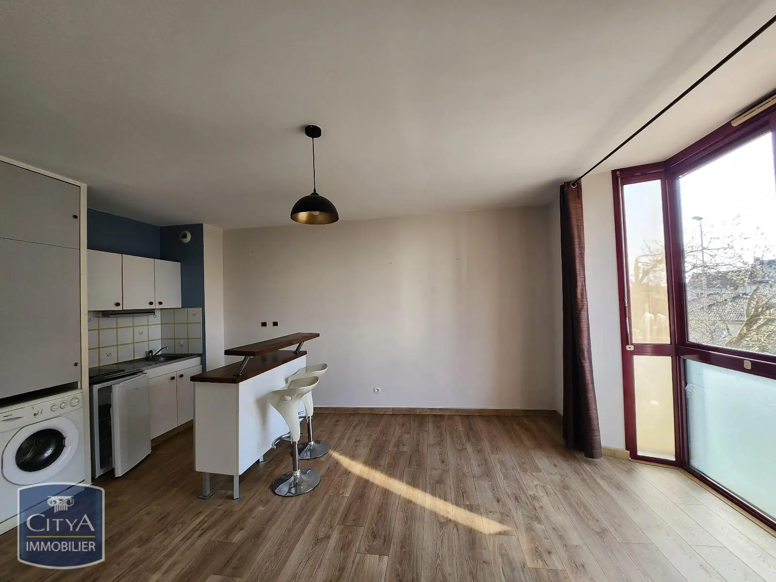 Photo 1 Appartement 1 pièce 28.36m²
