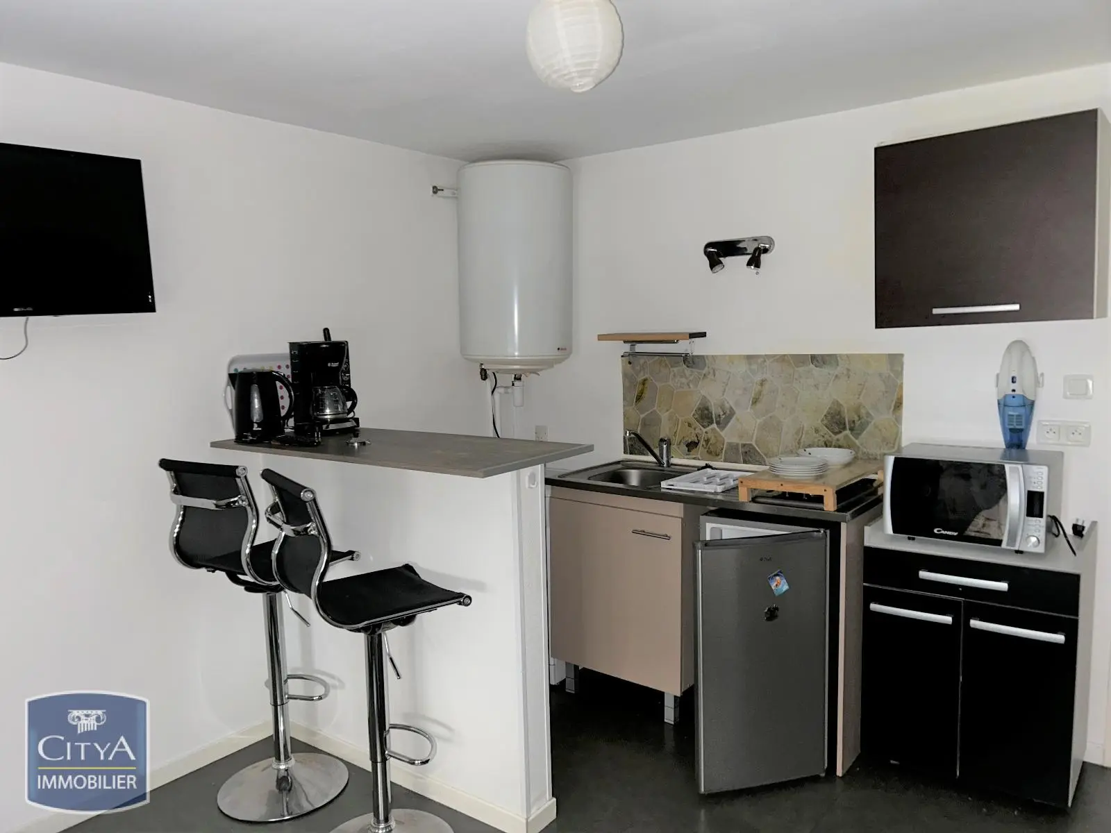 Photo 1 Appartement 1 pièce 15.97m²