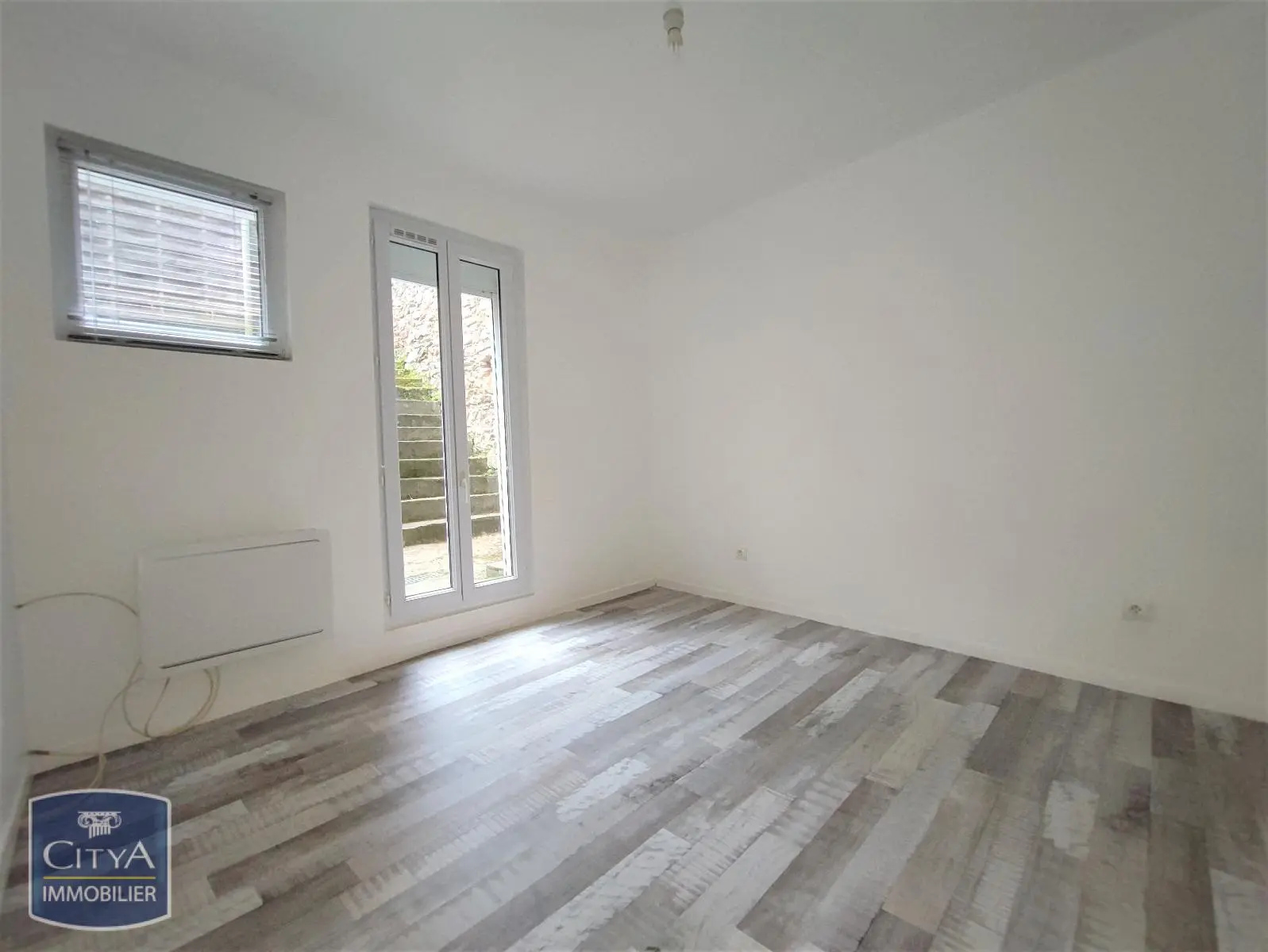 Photo 2 Appartement 1 pièce 24.4m²