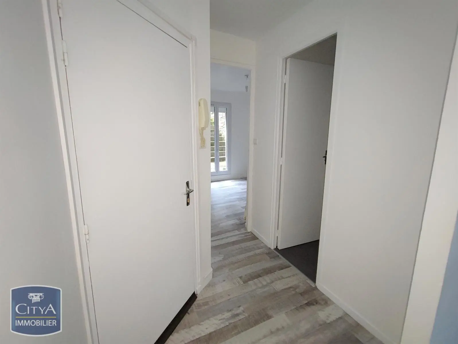 Photo 8 Appartement 1 pièce 24.4m²