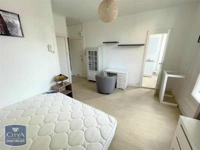 Photo 1 Appartement 1 pièce 23m²