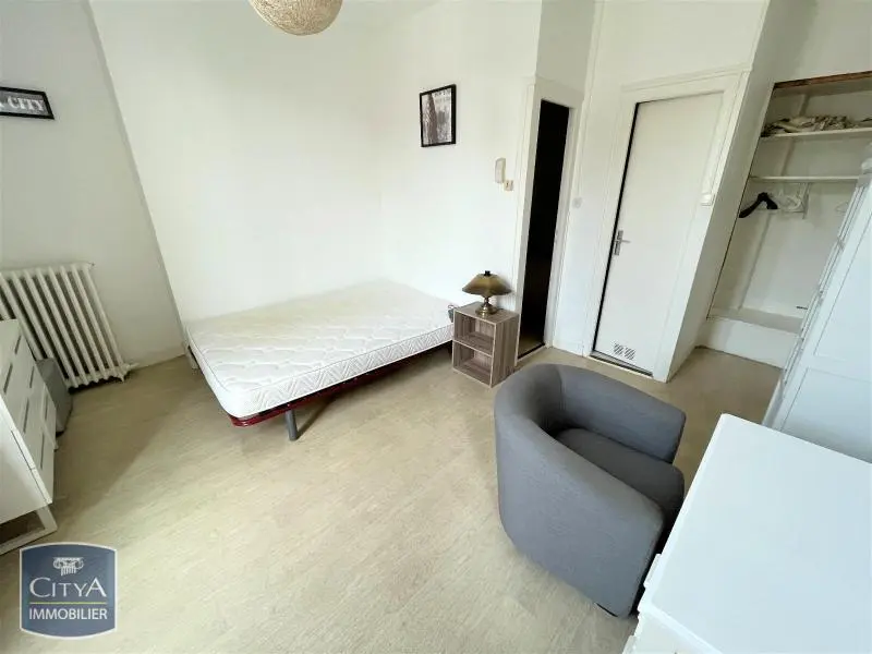 Photo 2 Appartement 1 pièce 23m²