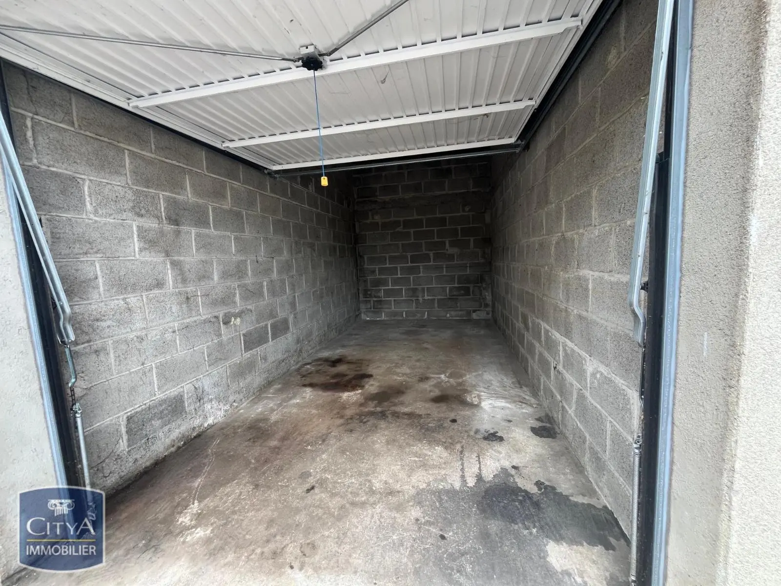 Photo 1 Parking 12m²