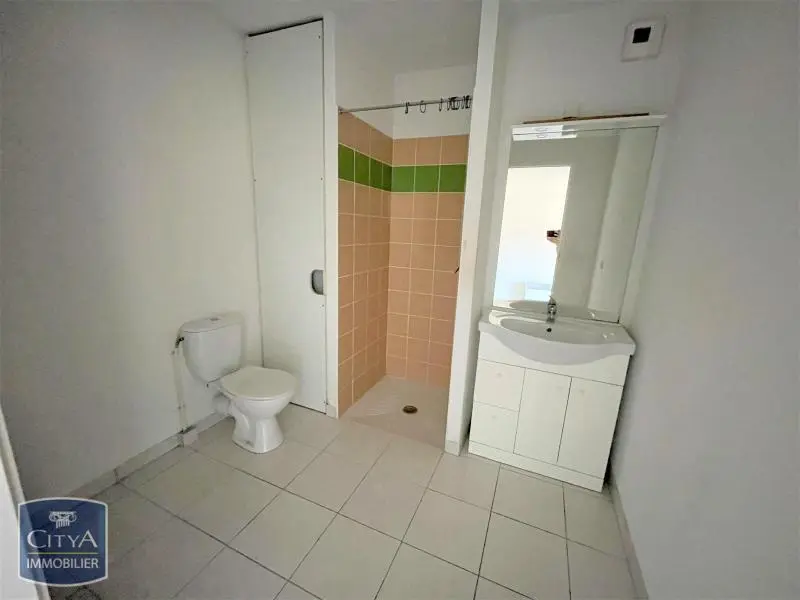 Photo 3 Appartement 1 pièce 23.51m²