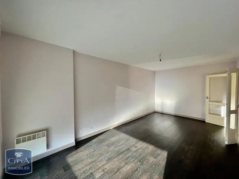 Photo 2 Appartement 2 pièces 52.4m²