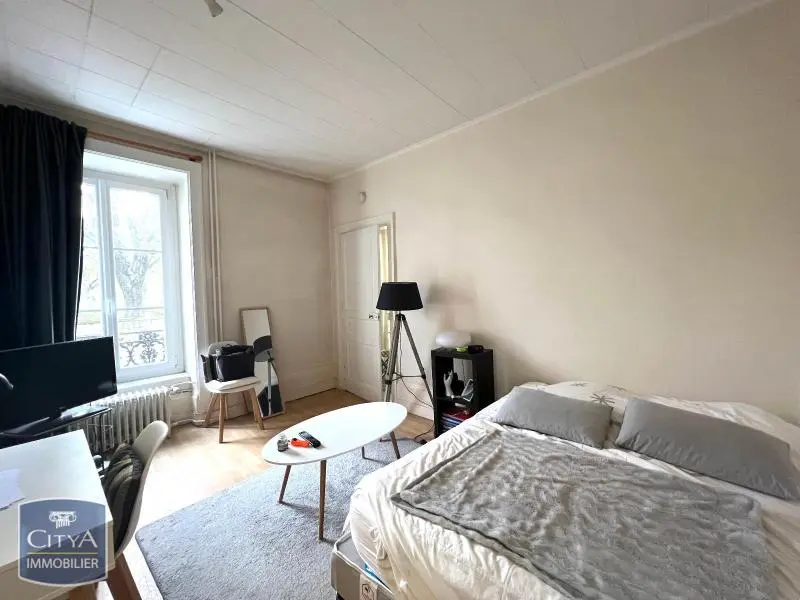 Photo 2 Appartement 1 pièce 25m²