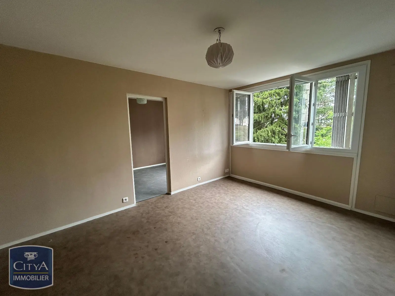 Photo 2 Appartement 2 pièces 41.8m²