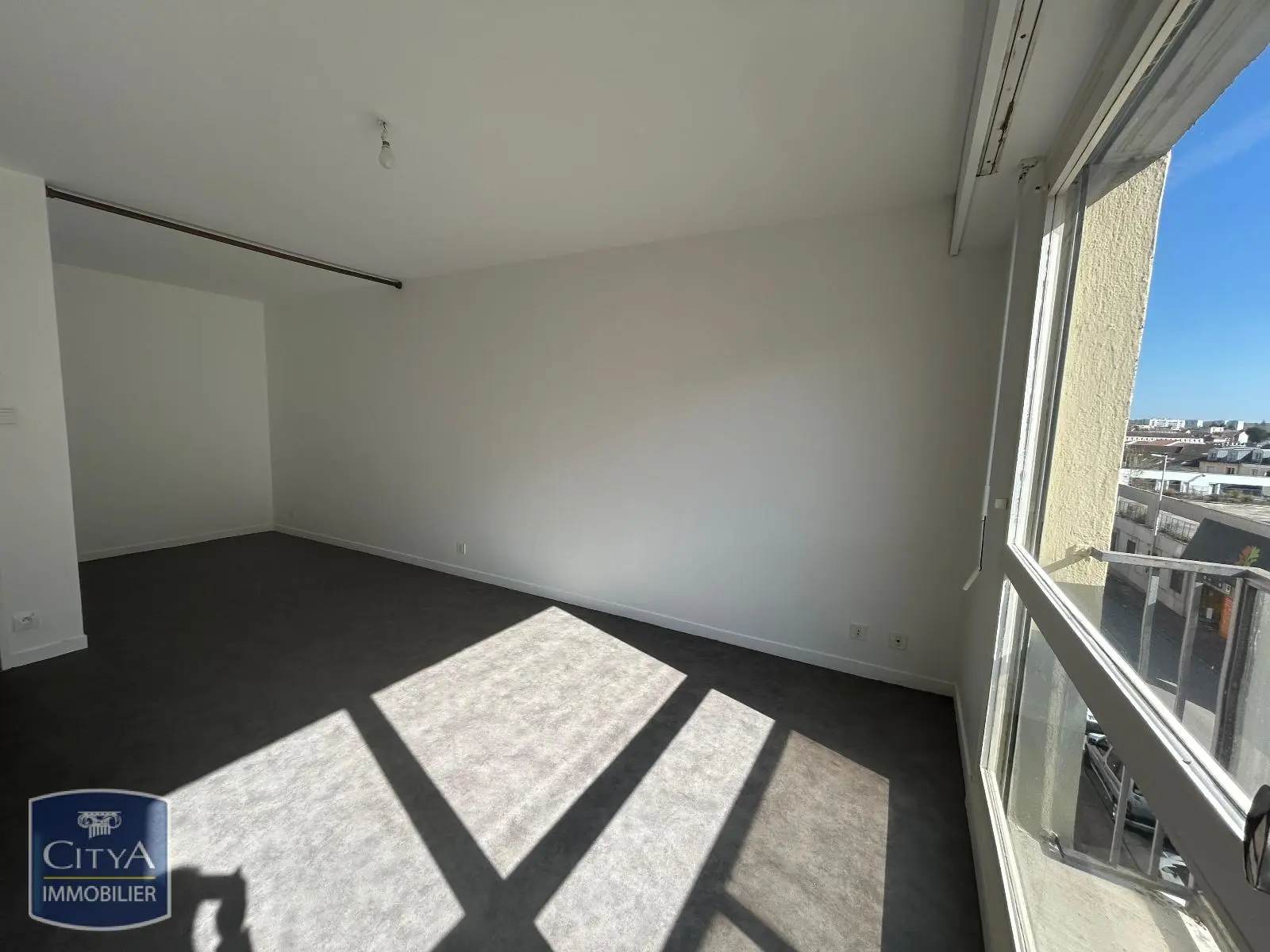 Photo 1 Appartement 1 pièce 35.41m²
