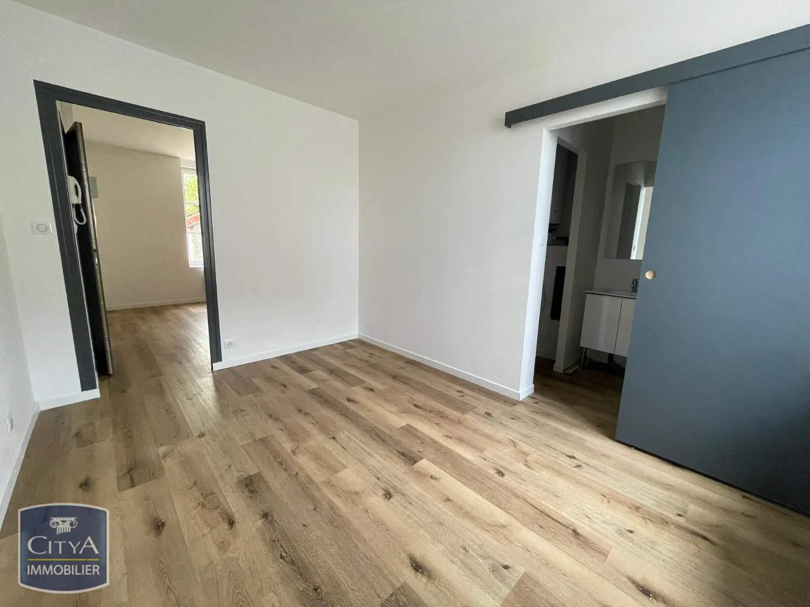 Photo 1 Appartement 1 pièce 29.95m²