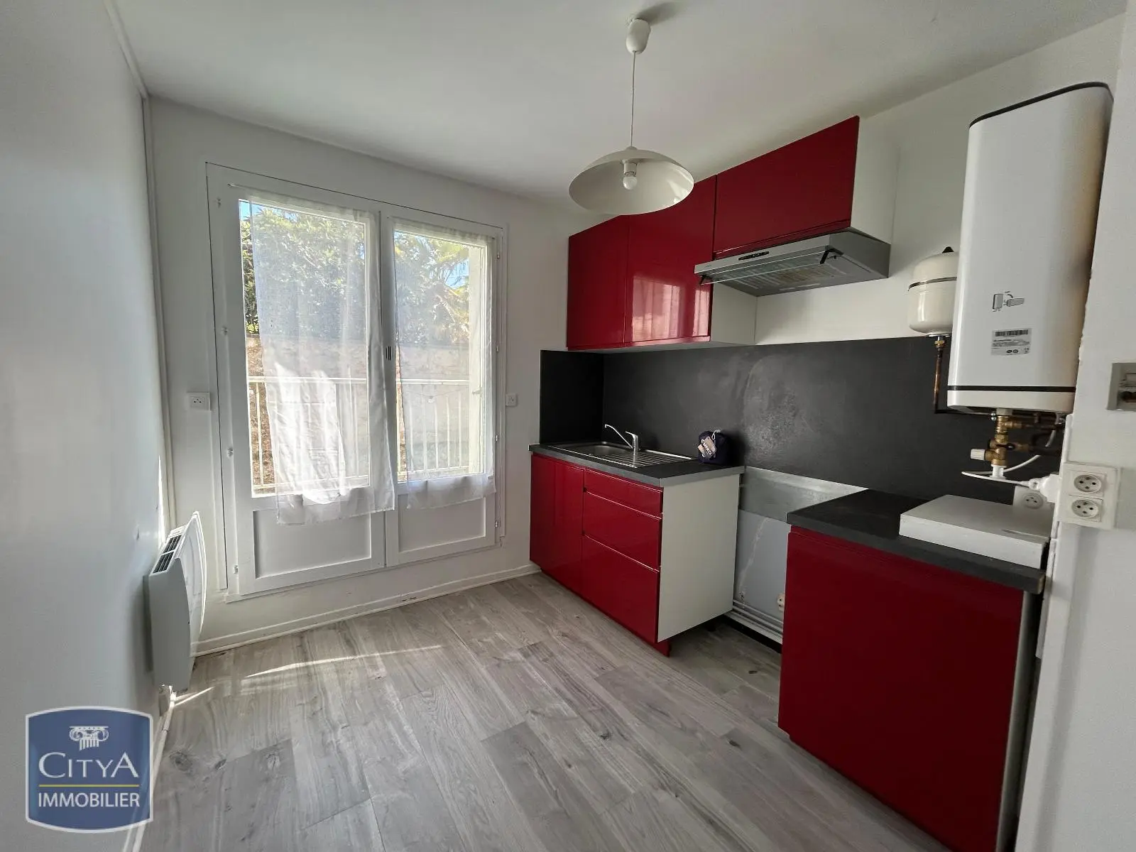 Photo 1 Appartement 1 pièce 32.03m²