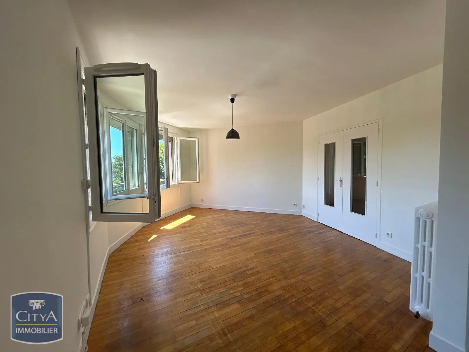 Photo 2 Appartement 5 pièces 109.7m²