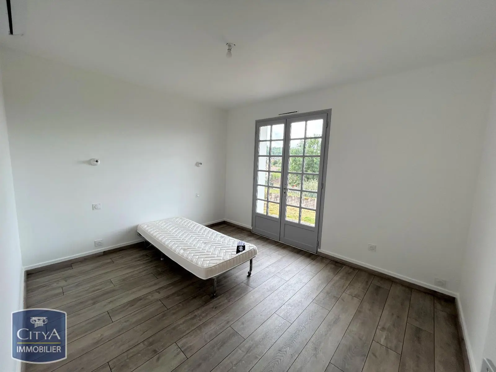 Photo 6 Maison 4 pièces 120m²